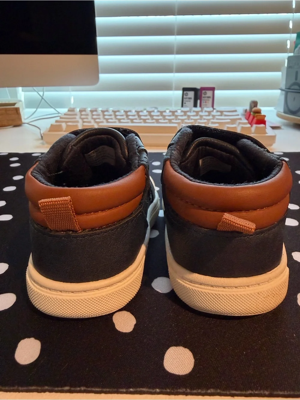 Toddler Boy Navy Blue Leather-Look Hook & Loop Sneakers Carter’s size 3